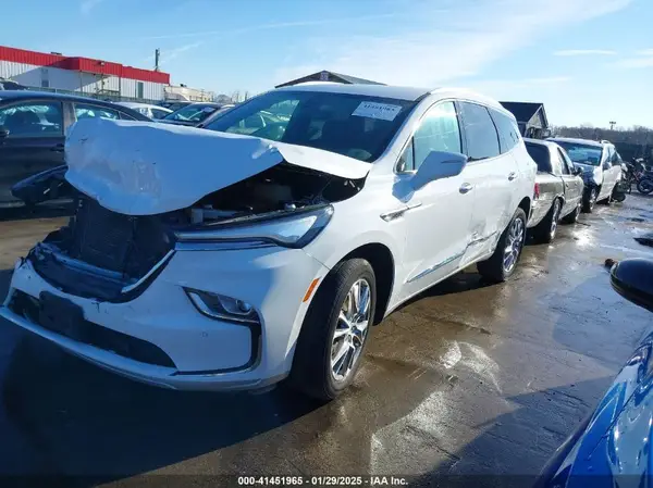 5GAERCKW7NJ126549 2022 BUICK ENCLAVE - Image 2