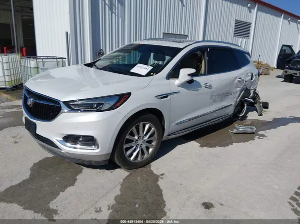 5GAERCKW8JJ203181 2018 BUICK ENCLAVE - Image 2