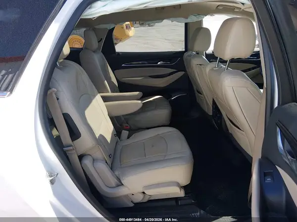 5GAERCKW8JJ203181 2018 BUICK ENCLAVE - Image 8