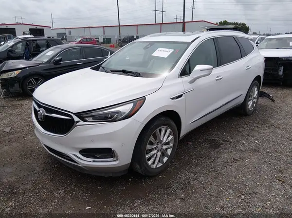 5GAERCKW8JJ207585 2018 BUICK ENCLAVE - Image 2