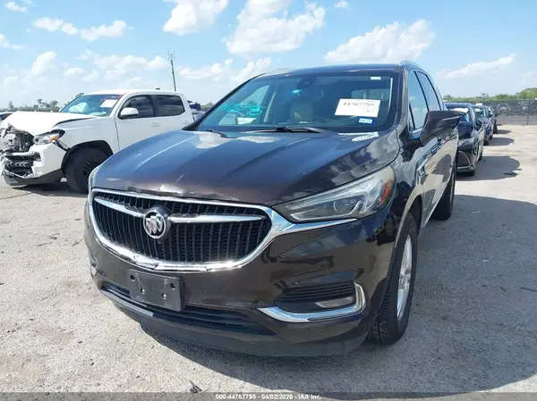 5GAERCKW8JJ273750 2018 BUICK ENCLAVE - Image 2