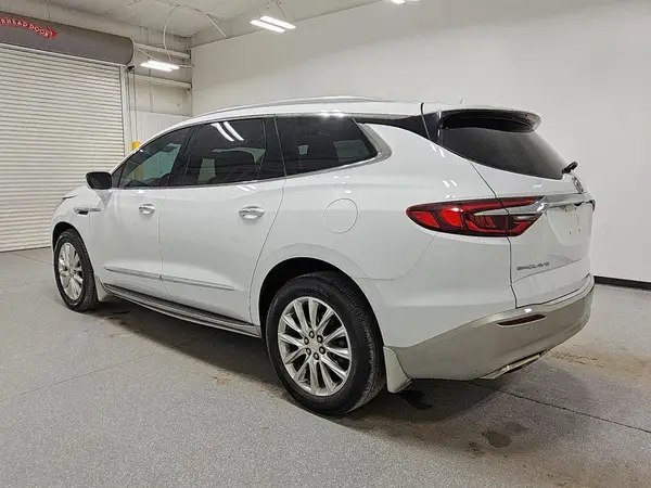 5GAERCKW8MJ212399 2021 BUICK ENCLAVE - Image 2