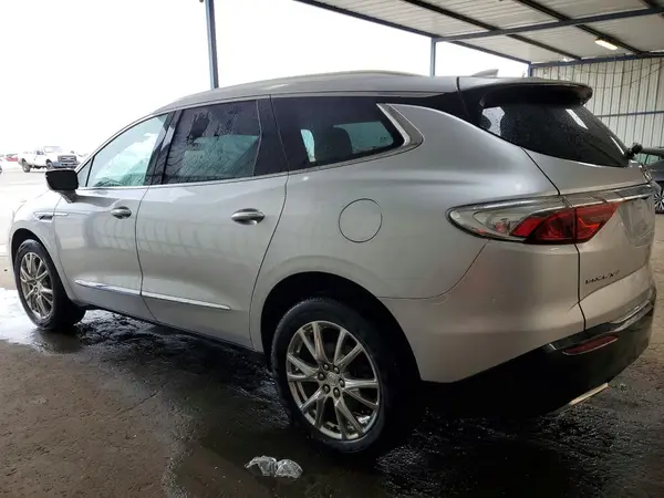5GAERCKW8NJ127516 2022 BUICK ENCLAVE - Image 2