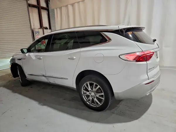 5GAERCKW8NJ129153 2022 BUICK ENCLAVE - Image 2
