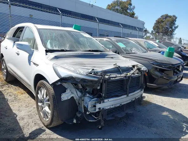 5GAERCKW8NJ131260 2022 BUICK ENCLAVE - Image 1
