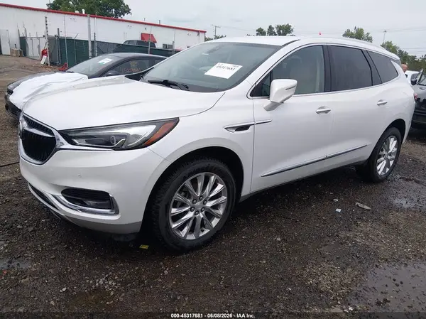 5GAERCKW9JJ181112 2018 BUICK ENCLAVE - Image 2