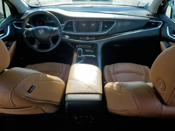 5GAERCKW9JJ284062 2018 BUICK ENCLAVE - Image 8