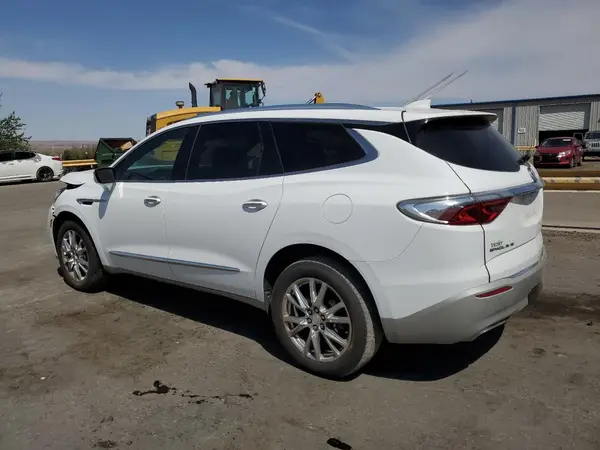 5GAERCKW9NJ127654 2022 BUICK ENCLAVE - Image 2