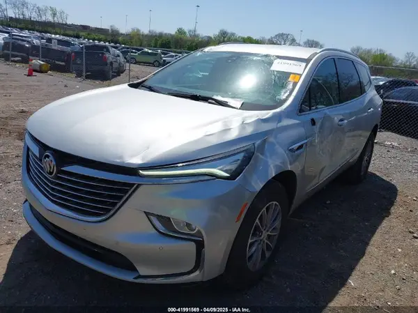 5GAERCKW9NJ128352 2022 BUICK ENCLAVE - Image 2