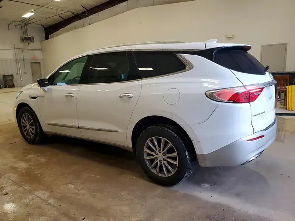 5GAERCKW9NJ134295 2022 BUICK ENCLAVE - Image 2