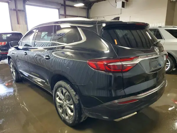 5GAERDKW2KJ271290 2019 BUICK ENCLAVE - Image 2