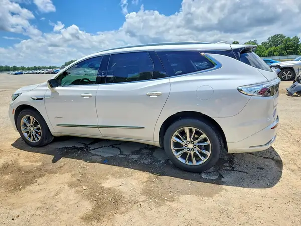 5GAERDKW2NJ121698 2022 BUICK ENCLAVE - Image 2