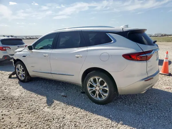 5GAERDKW3JJ166305 2018 BUICK ENCLAVE - Image 2
