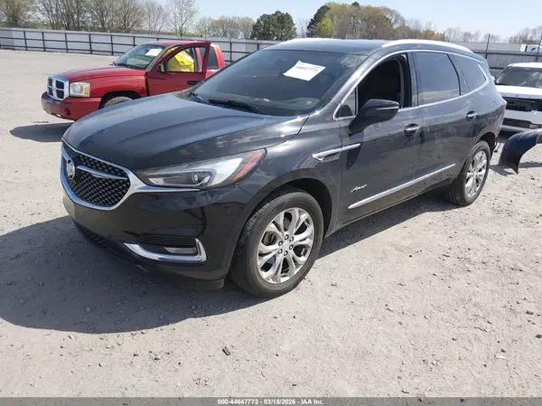 5GAERDKW3JJ177031 2018 BUICK ENCLAVE - Image 2