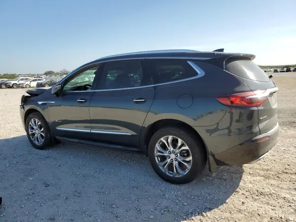 5GAERDKW3JJ242136 2018 BUICK ENCLAVE - Image 2