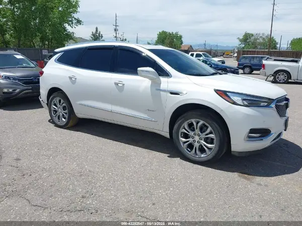 5GAERDKW3MJ228001 2021 BUICK ENCLAVE - Image 1