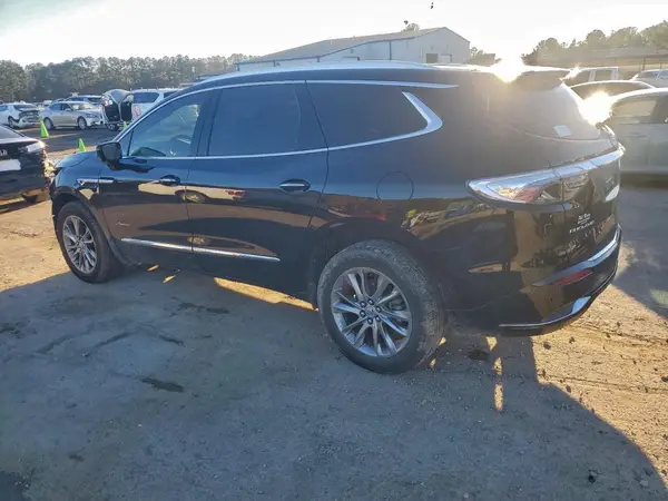 5GAERDKW3PJ214927 2023 BUICK ENCLAVE - Image 2