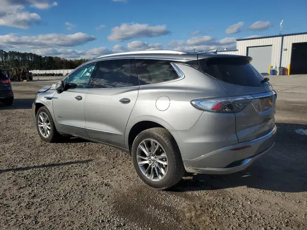 5GAERDKW3RJ121697 2024 BUICK ENCLAVE - Image 2
