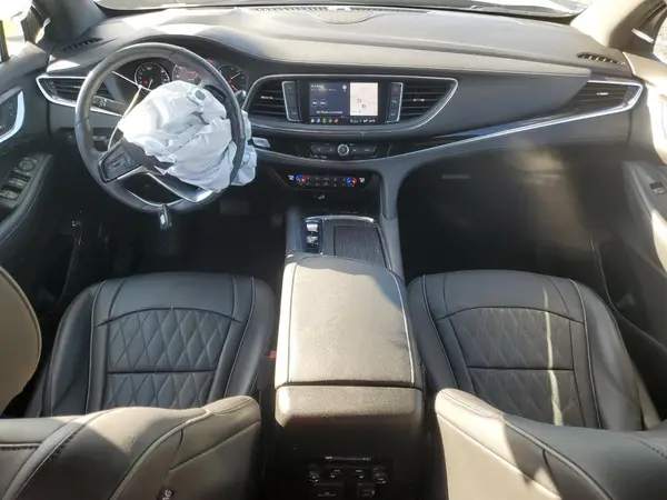 5GAERDKW3RJ121697 2024 BUICK ENCLAVE - Image 8