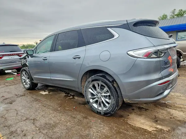 5GAERDKW4PJ155306 2023 BUICK ENCLAVE - Image 2