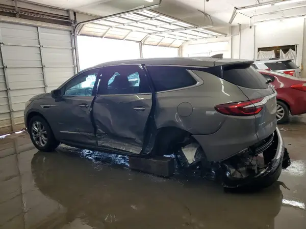 5GAERDKW5JJ163728 2018 BUICK ENCLAVE - Image 2