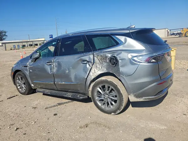 5GAERDKW6RJ116963 2024 BUICK ENCLAVE - Image 2