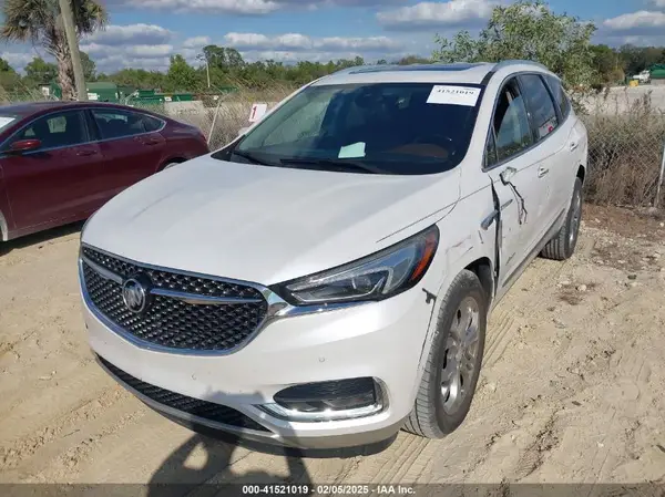 5GAERDKW7JJ247145 2018 BUICK ENCLAVE - Image 2