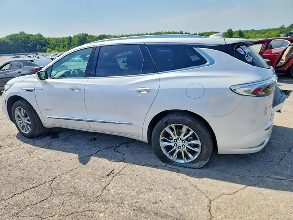 5GAERDKW7RJ124652 2024 BUICK ENCLAVE - Image 2