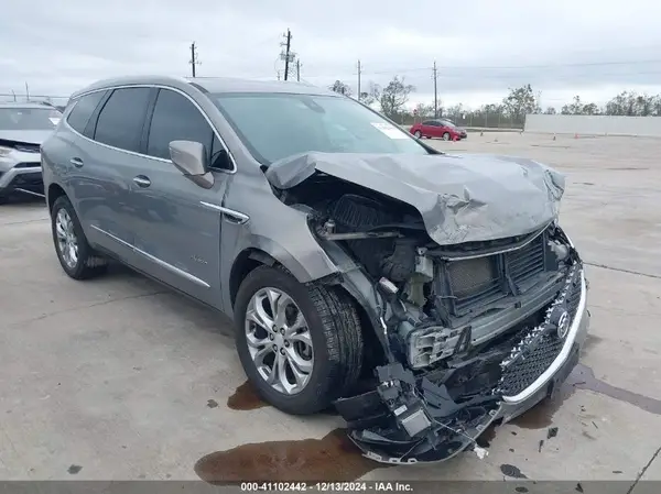 5GAERDKW9JJ125273 2018 BUICK ENCLAVE - Image 1