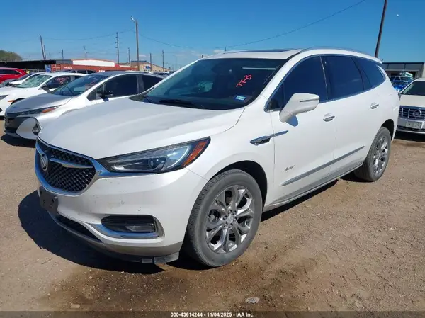 5GAERDKWXJJ271438 2018 BUICK ENCLAVE - Image 2