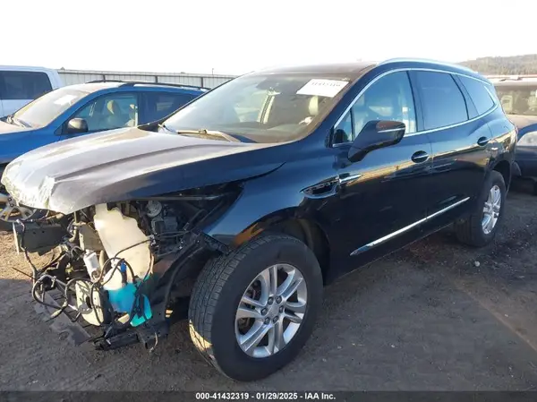 5GAEVAKW0JJ149942 2018 BUICK ENCLAVE - Image 2