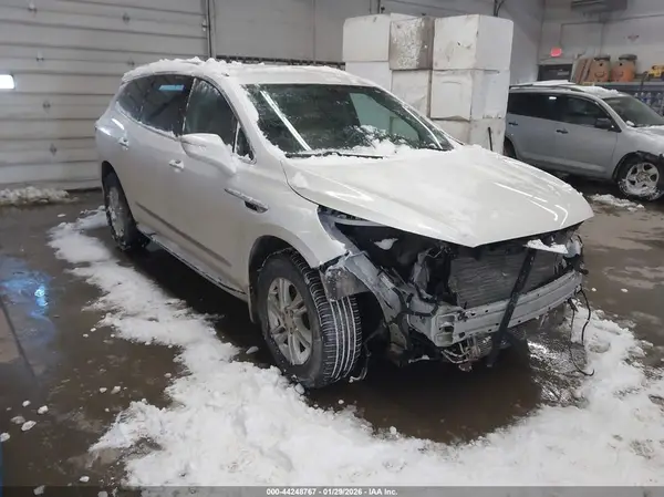 5GAEVAKW0JJ169186 2018 BUICK ENCLAVE - Image 1