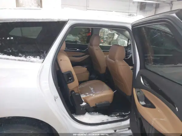 5GAEVAKW0JJ169186 2018 BUICK ENCLAVE - Image 8