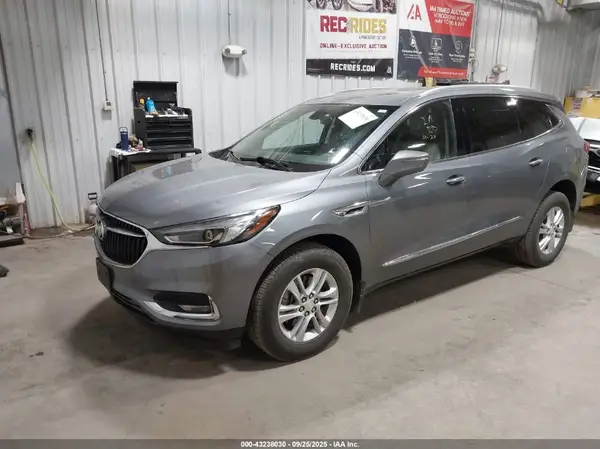 5GAEVAKW0JJ203725 2018 BUICK ENCLAVE - Image 2