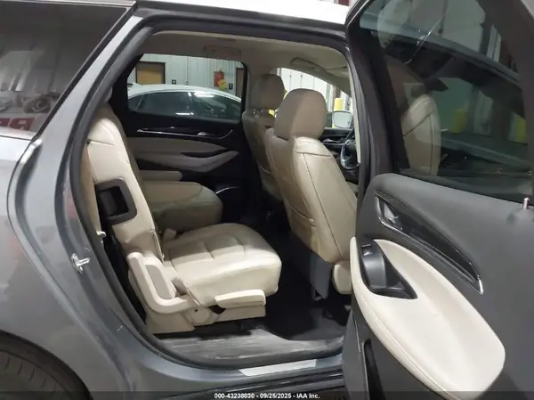 5GAEVAKW0JJ203725 2018 BUICK ENCLAVE - Image 8