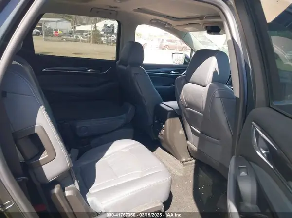 5GAEVAKW0JJ223571 2018 BUICK ENCLAVE - Image 8