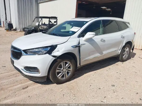 5GAEVAKW0JJ245361 2018 BUICK ENCLAVE - Image 2
