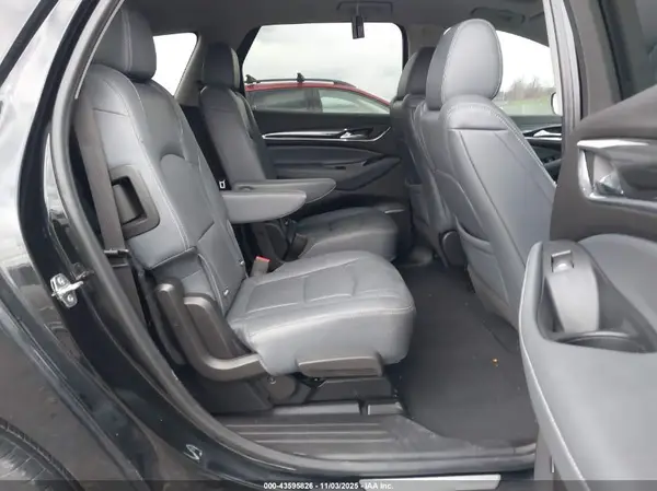 5GAEVAKW0MJ217838 2021 BUICK ENCLAVE - Image 8