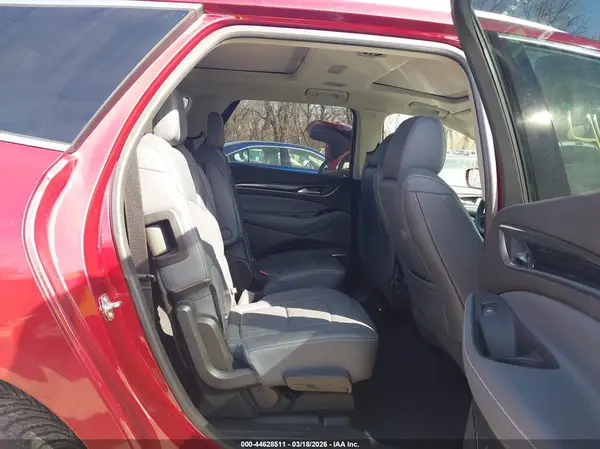 5GAEVAKW1JJ135368 2018 BUICK ENCLAVE - Image 8