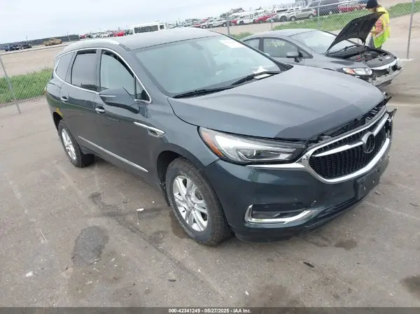 5GAEVAKW1JJ137458 2018 BUICK ENCLAVE - Image 1