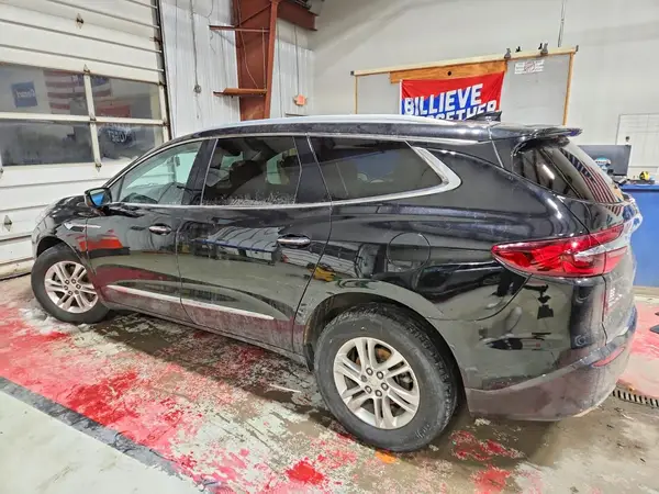 5GAEVAKW1JJ264775 2018 BUICK ENCLAVE - Image 2