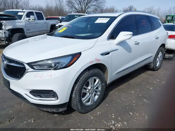 5GAEVAKW1KJ267760 2019 BUICK ENCLAVE - Image 2