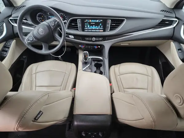 5GAEVAKW2JJ121656 2018 BUICK ENCLAVE - Image 8