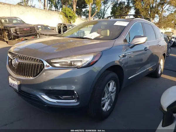 5GAEVAKW2JJ168959 2018 BUICK ENCLAVE - Image 2
