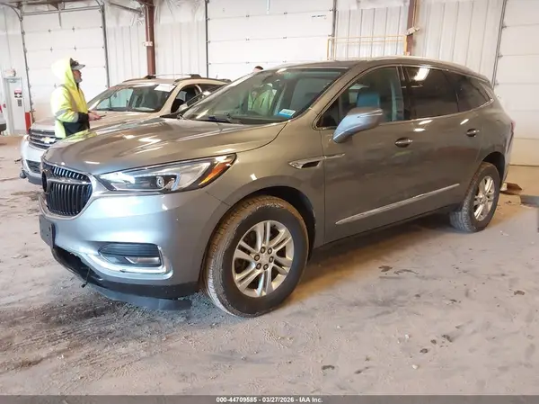 5GAEVAKW2JJ202396 2018 BUICK ENCLAVE - Image 2