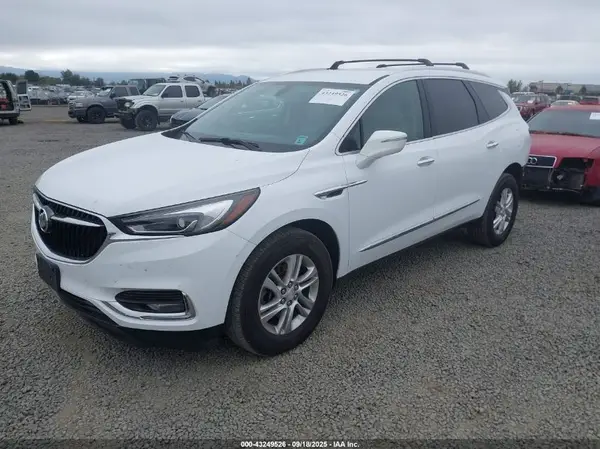 5GAEVAKW2JJ216119 2018 BUICK ENCLAVE - Image 2