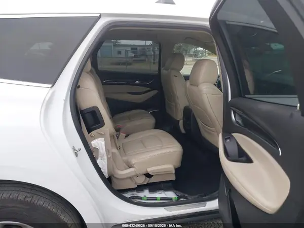 5GAEVAKW2JJ216119 2018 BUICK ENCLAVE - Image 8