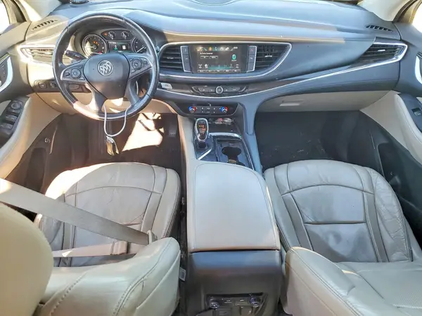 5GAEVAKW2JJ276949 2018 BUICK ENCLAVE - Image 8