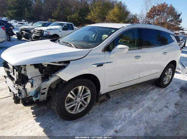 5GAEVAKW2KJ304413 2019 BUICK ENCLAVE - Image 2