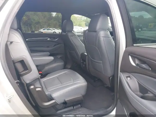 5GAEVAKW2NJ135725 2022 BUICK ENCLAVE - Image 8